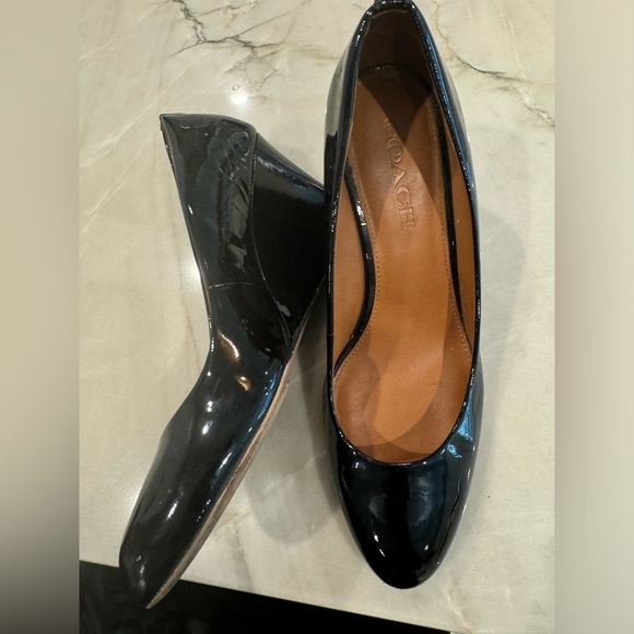 Used great condition Coach' Black Patent Leather Wedge Pump, Size 8.5 - Picture 2 of 6